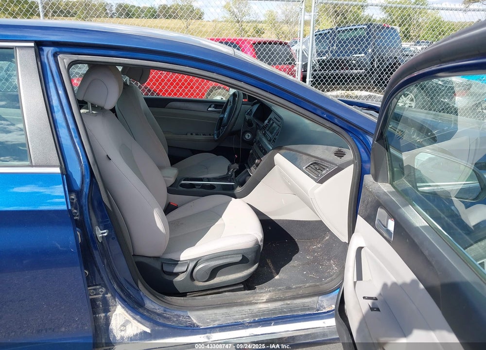 2015 HYUNDAI SONATA SPORT VIN: 5NPE34AF3FH031908