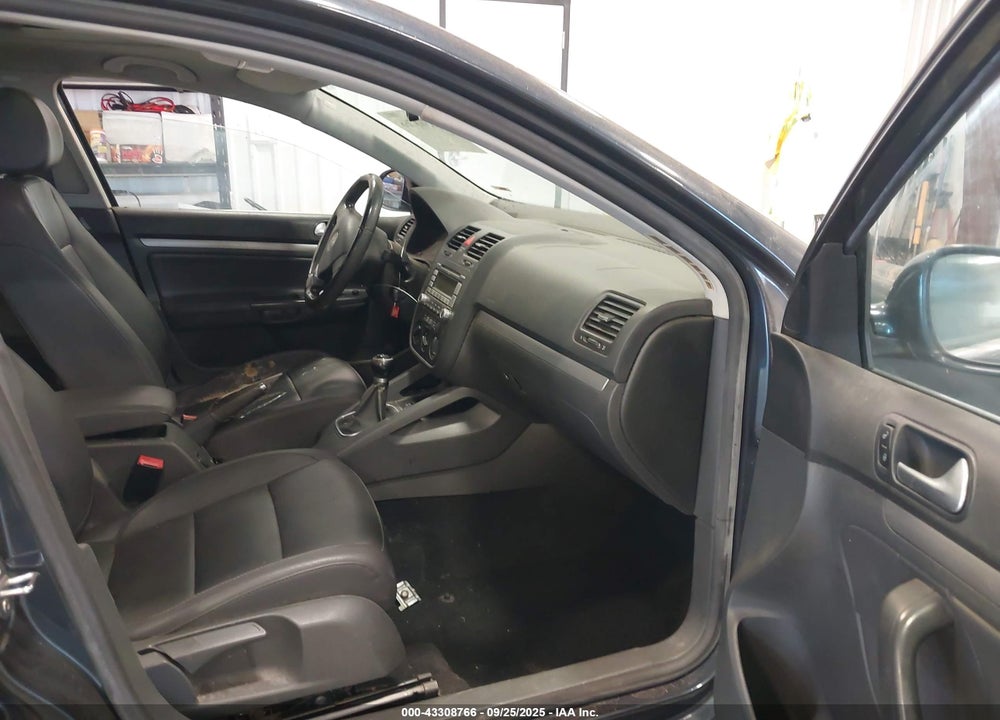 2008 VOLKSWAGEN JETTA SE/SEL VIN: 3VWRM71K78M079385