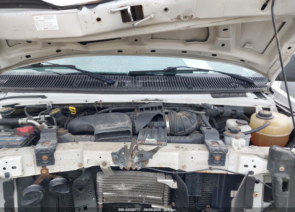 2011 FORD E-350 SUPER DUTY XL VIN: 1FBNE3BLXBDA70461