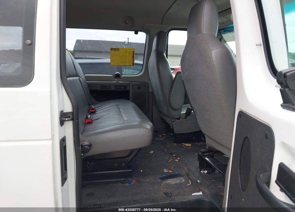 2011 FORD E-350 SUPER DUTY XL VIN: 1FBNE3BLXBDA70461