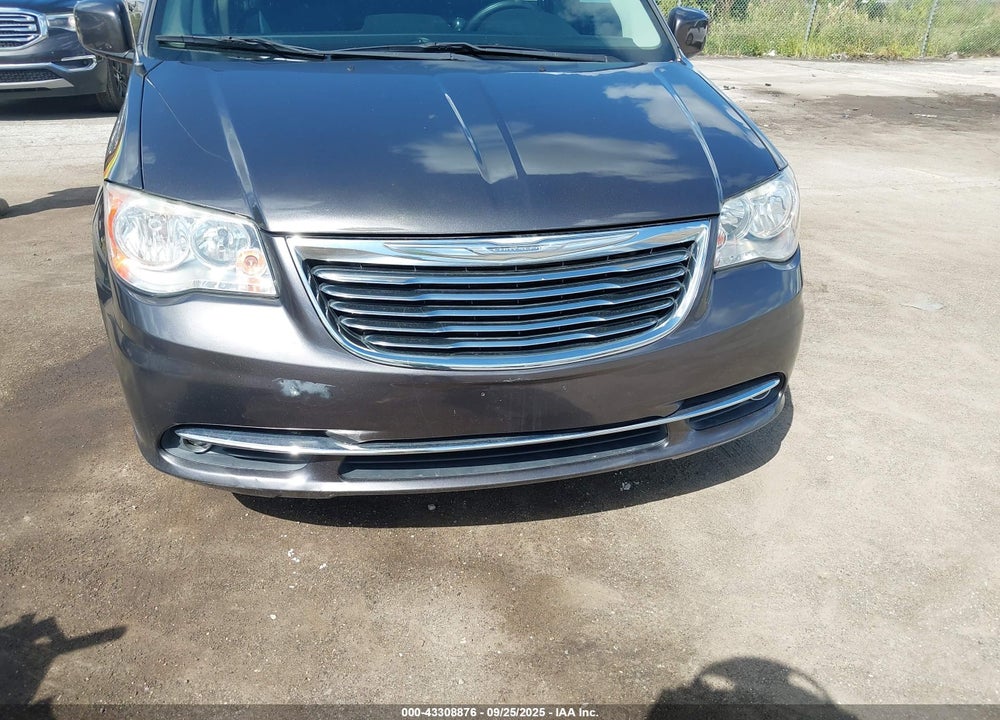 2016 CHRYSLER TOWN & COUNTRY VIN: 2C4RC1BG6GR156445