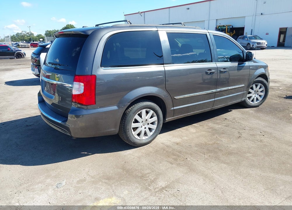 2016 CHRYSLER TOWN & COUNTRY VIN: 2C4RC1BG6GR156445