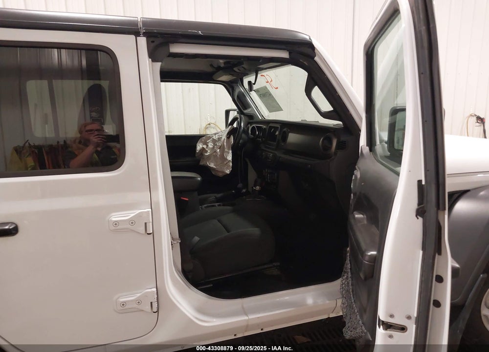 2021 JEEP WRANGLER UNLIMITED VIN: 1C4HJXDG8MW523236