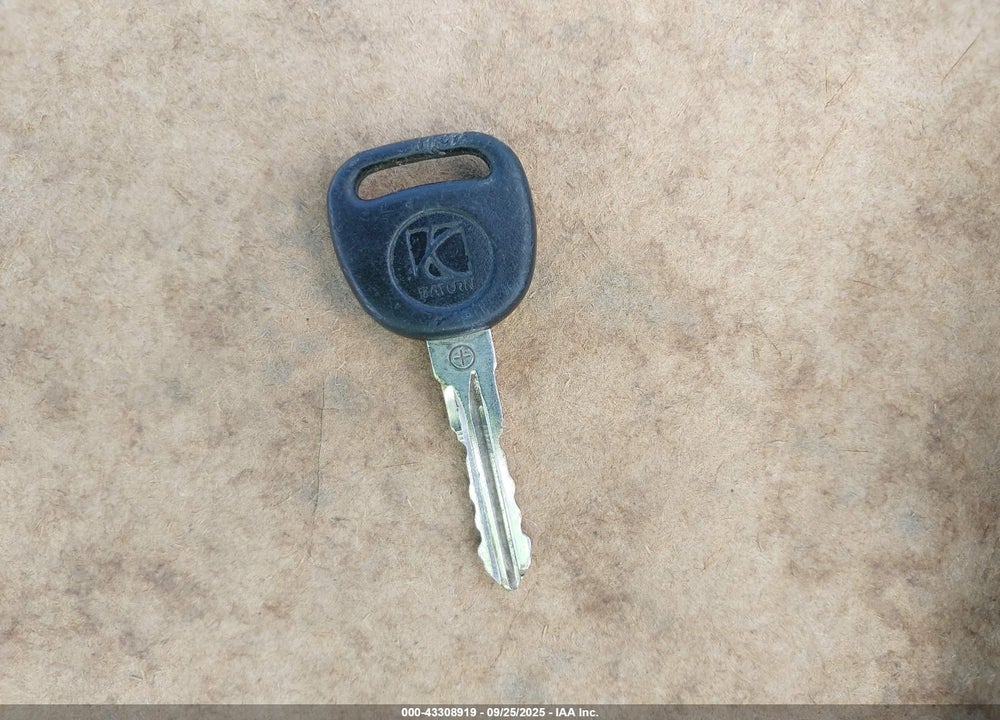 2008 SATURN AURA VIN: 1G8ZS57B48F255520