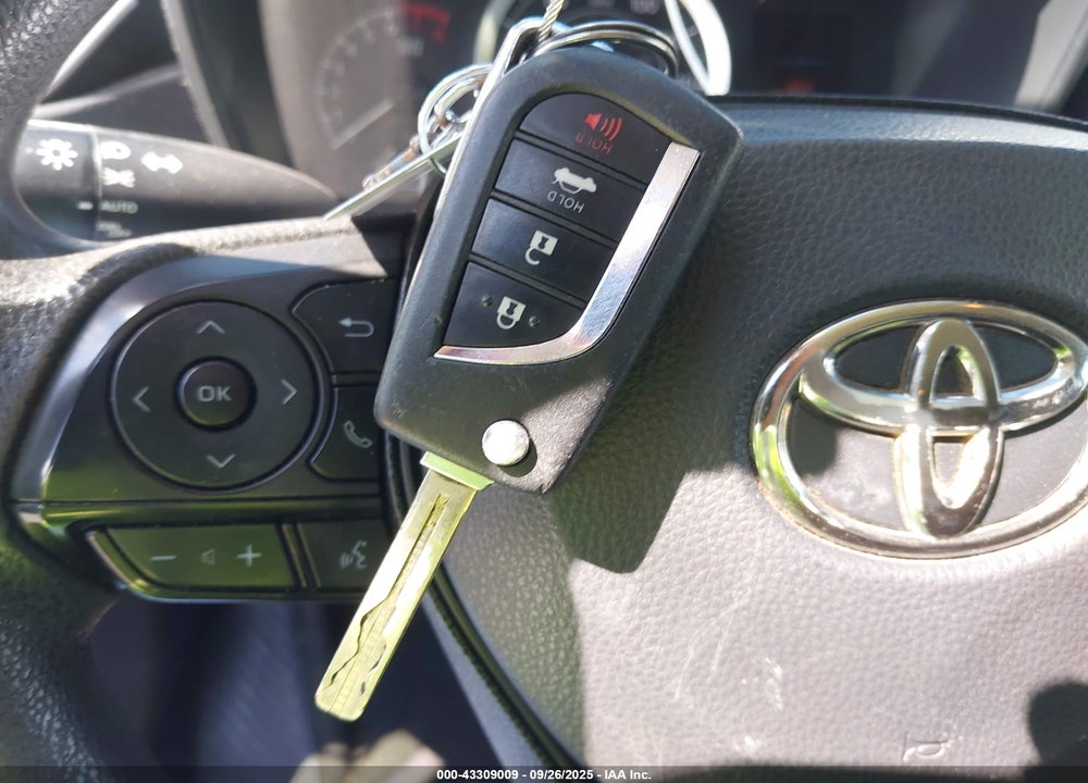 2020 TOYOTA COROLLA LE VIN: JTDEPRAE4LJ046610
