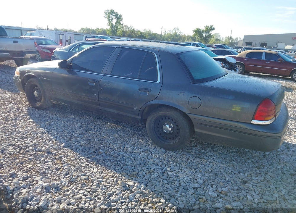 1999 FORD CROWN VICTORIA POLICE INTERCEPTOR VIN: 2FAFP71W8XX106408