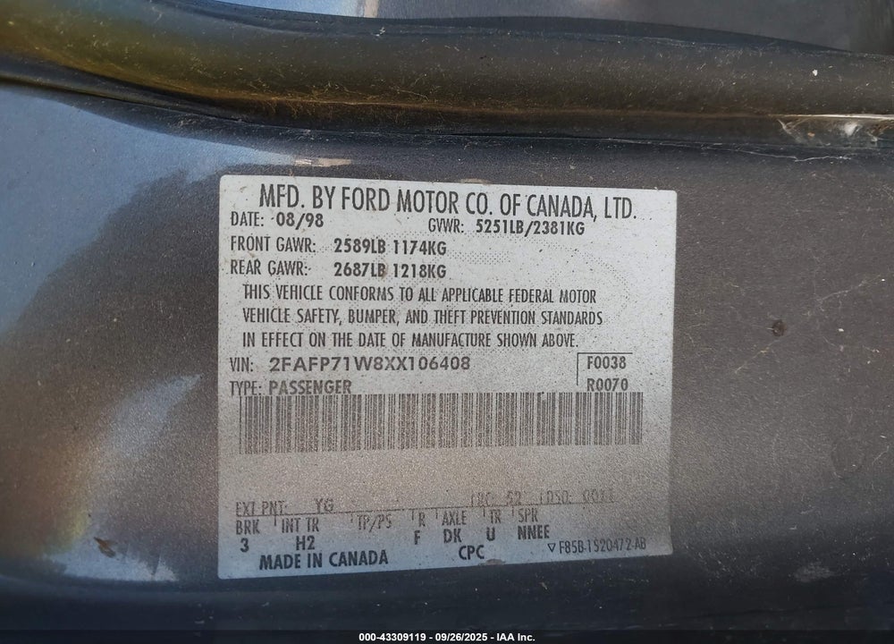 1999 FORD CROWN VICTORIA POLICE INTERCEPTOR VIN: 2FAFP71W8XX106408