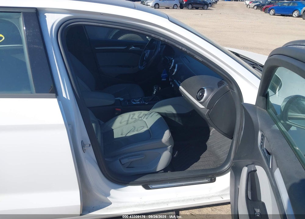 2017 AUDI A3 VIN: WAUB8GFFXH1057556