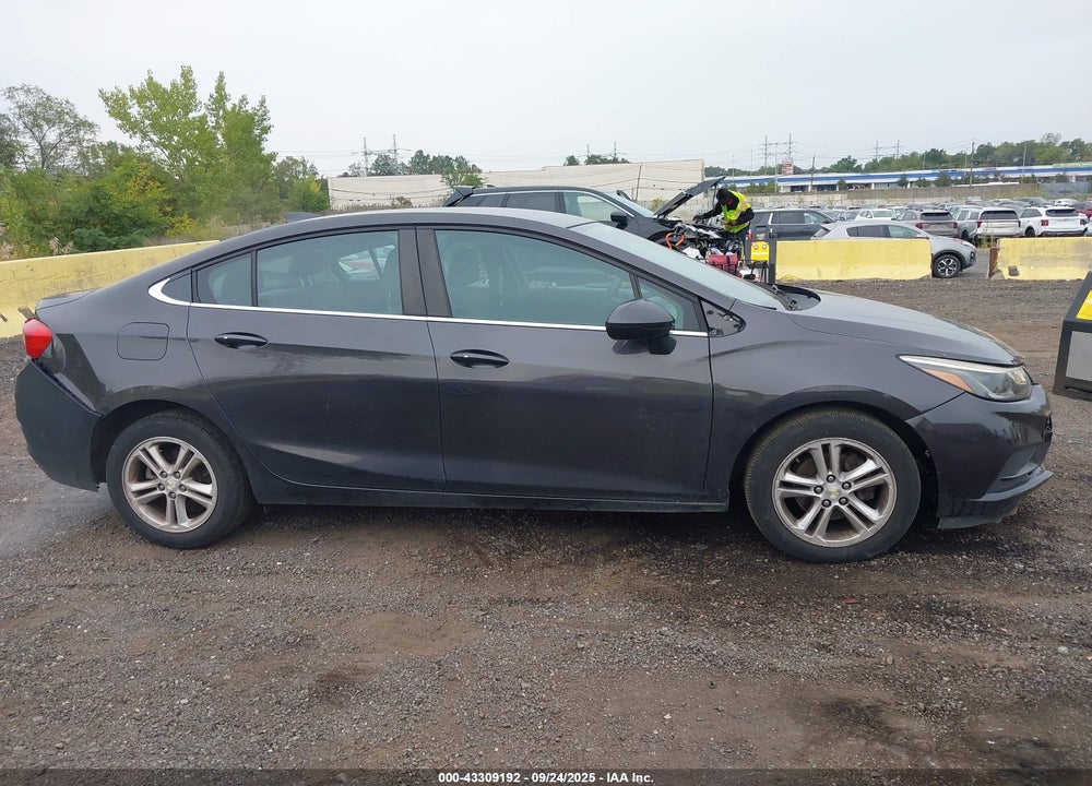 2017 CHEVROLET CRUZE VIN: 1G1BE5SM2H7158035
