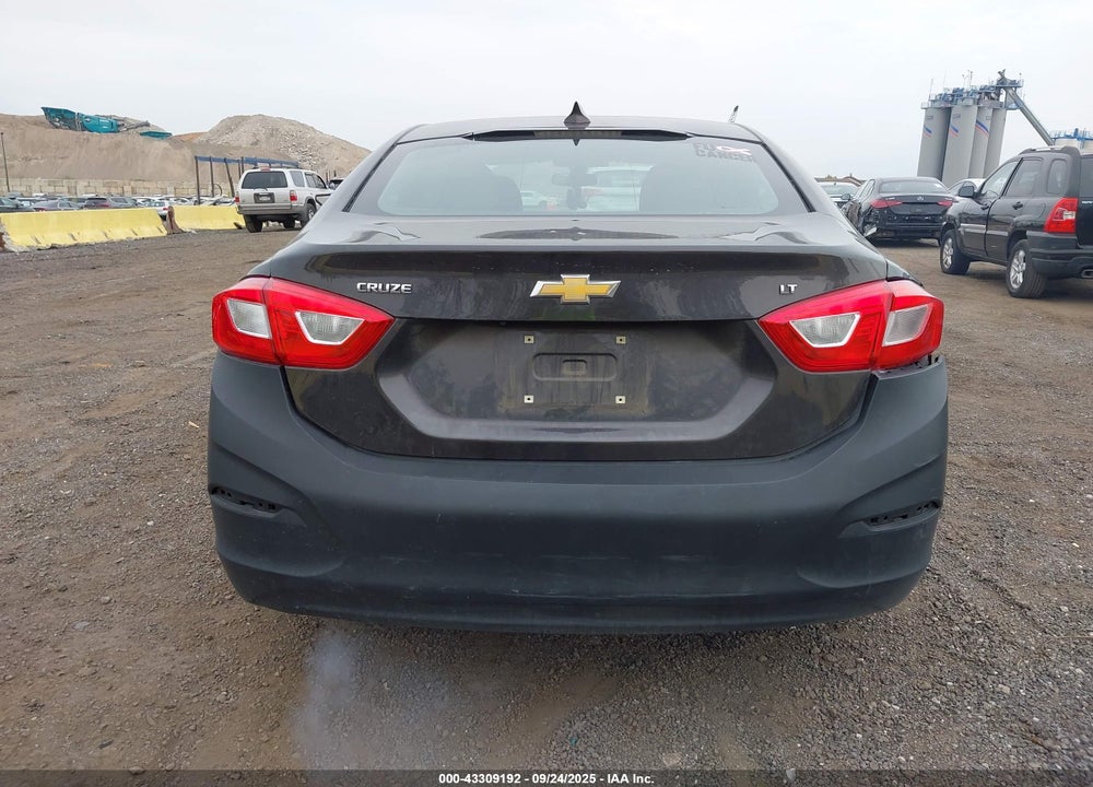 2017 CHEVROLET CRUZE VIN: 1G1BE5SM2H7158035