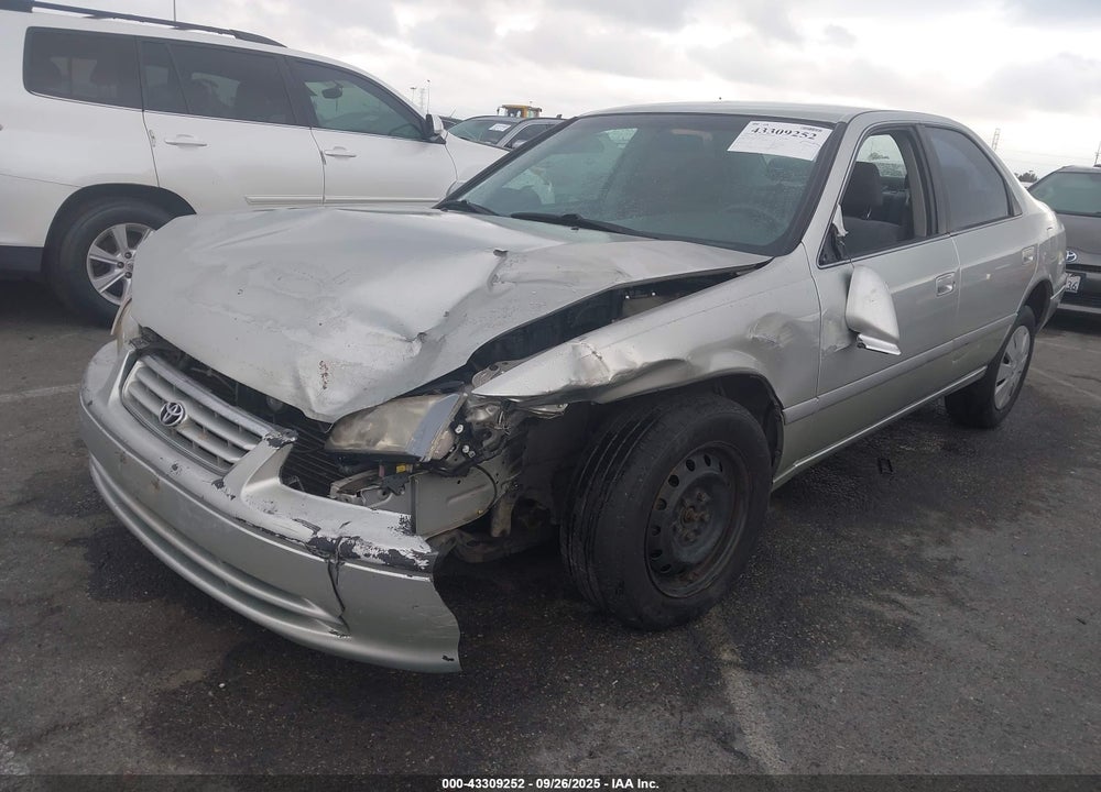 2000 TOYOTA CAMRY LE VIN: JT2BG22K6Y0526684