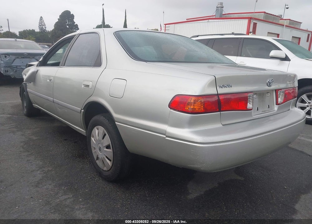 2000 TOYOTA CAMRY LE VIN: JT2BG22K6Y0526684