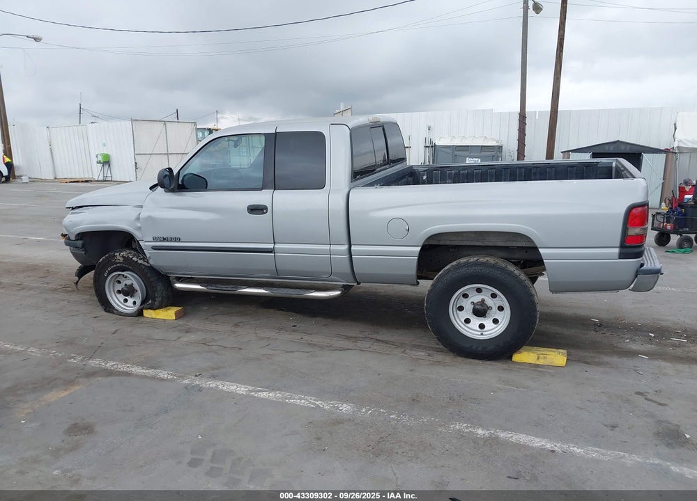 2001 DODGE RAM 1500 ST VIN: 1B7HC13Y81J558062