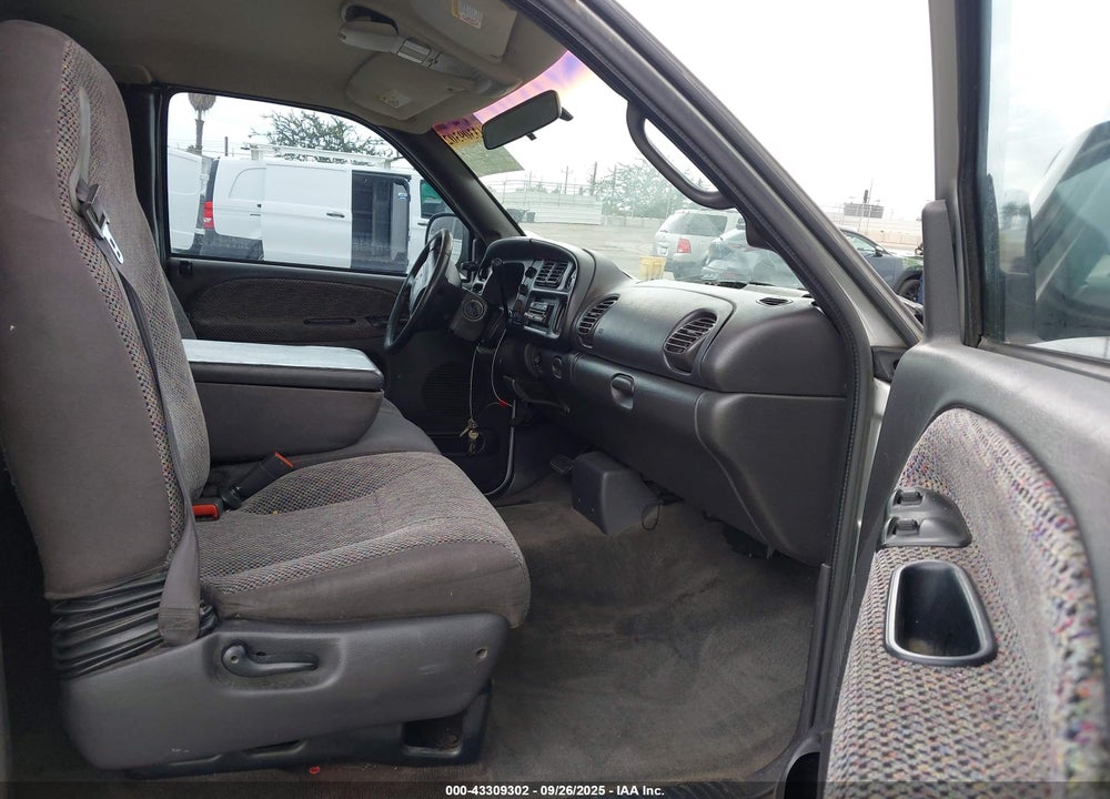 2001 DODGE RAM 1500 ST VIN: 1B7HC13Y81J558062