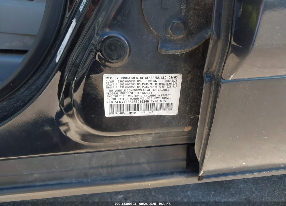 2005 HONDA PILOT EX-L VIN: 5FNYF18545B016346