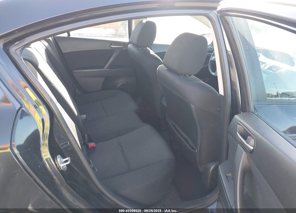 2012 MAZDA 3 I SPORT VIN: JM1BL1UG4C1526448