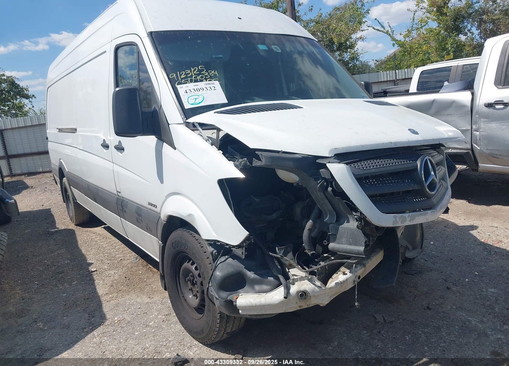 2015 MERCEDES-BENZ SPRINTER 2500 HIGH ROOF VIN: WD3PE8DB7FP131737