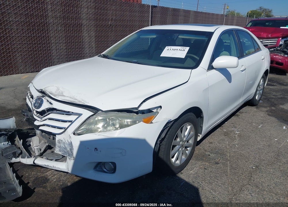 2011 TOYOTA CAMRY XLE VIN: 4T1BF3EK8BU660068