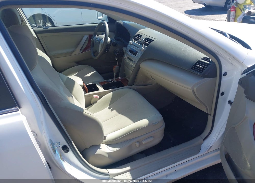 2011 TOYOTA CAMRY XLE VIN: 4T1BF3EK8BU660068