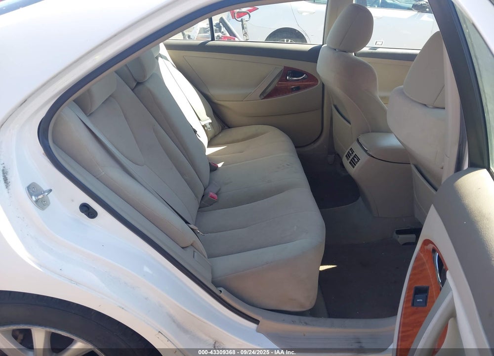 2011 TOYOTA CAMRY XLE VIN: 4T1BF3EK8BU660068