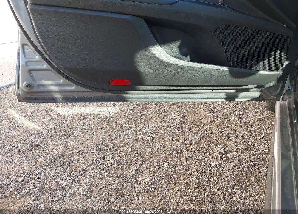 2025 TOYOTA CAMRY SE VIN: 4T1DBADK6SU528646