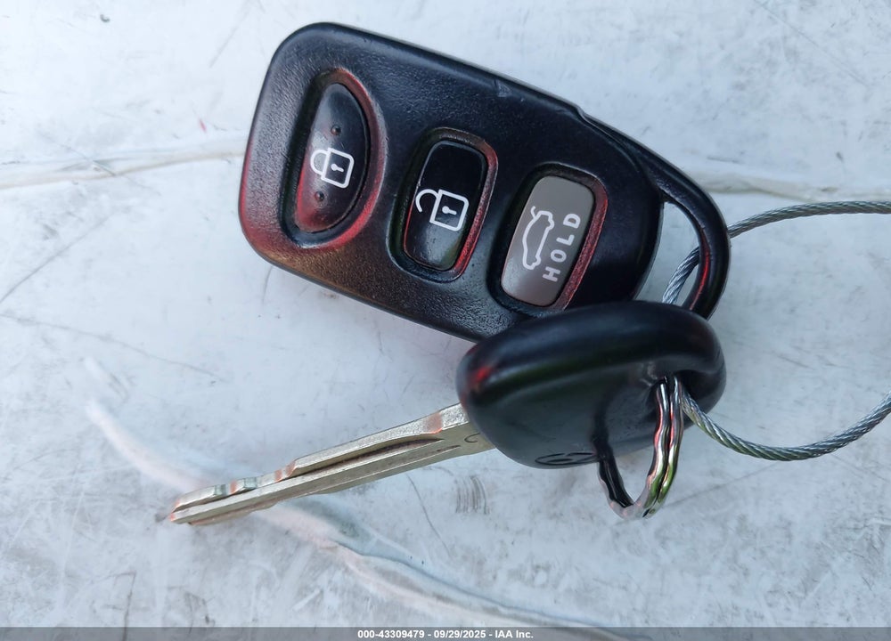2016 HYUNDAI ELANTRA VIN: 5NPDH4AE0GH765296