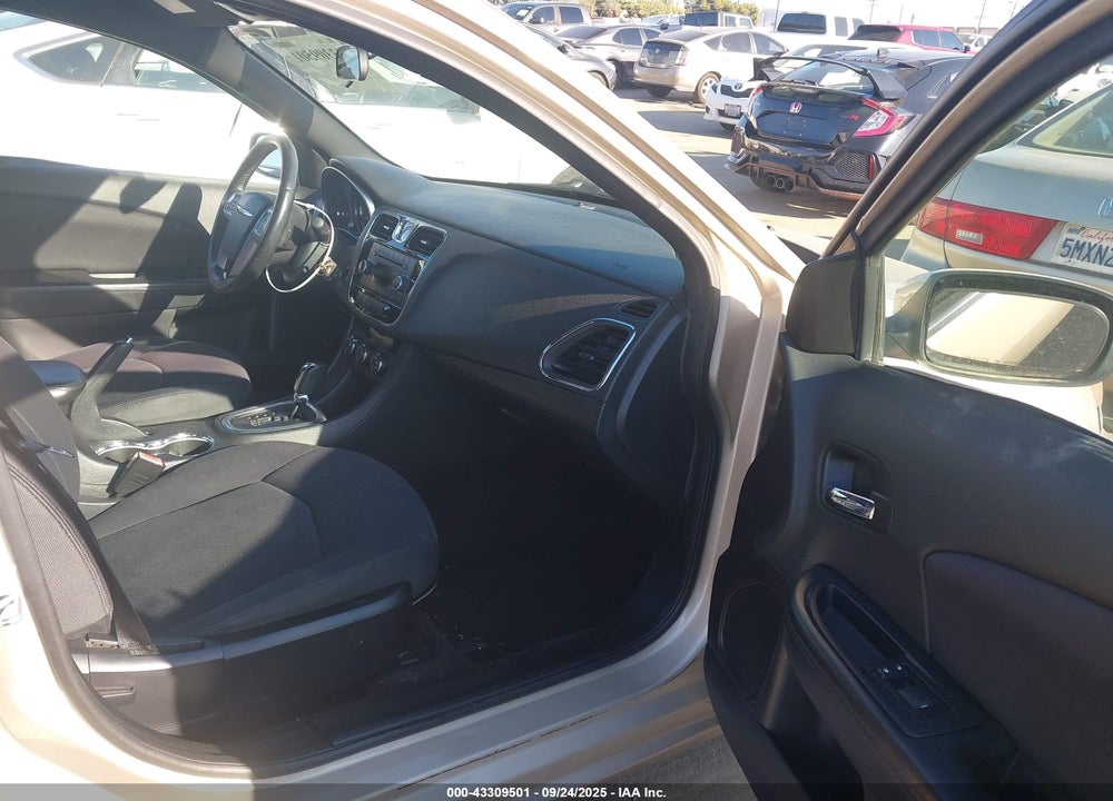 2014 CHRYSLER 200 VIN: 1C3CCBBG0EN114380