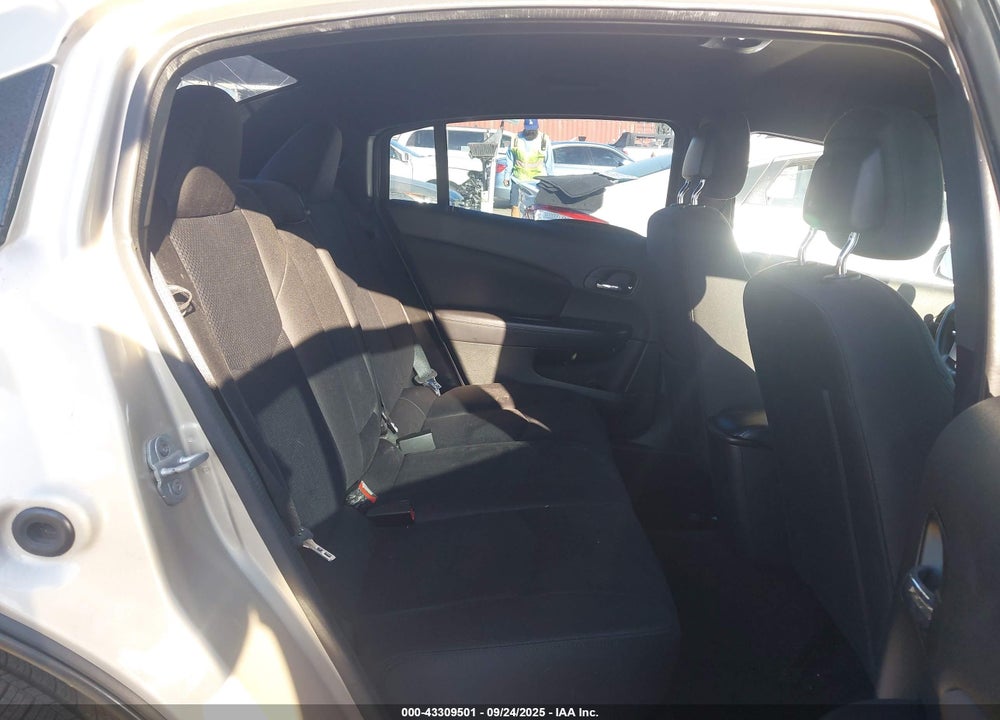 2014 CHRYSLER 200 VIN: 1C3CCBBG0EN114380