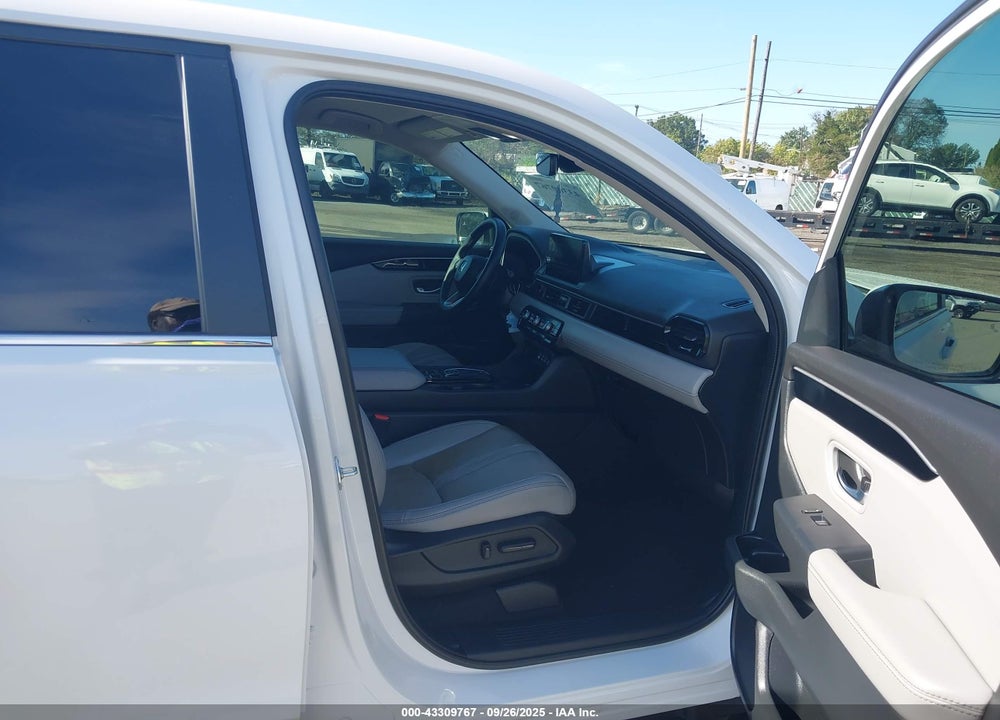 2024 HONDA PILOT EX-L VIN: 5FNYG1H49RB032102