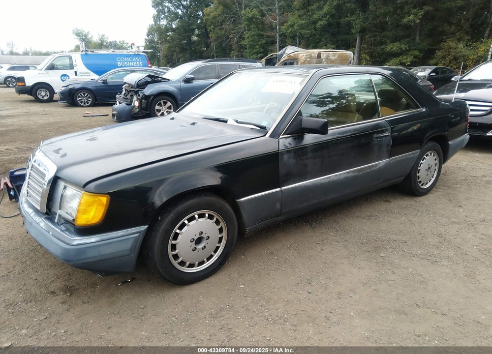 1990 MERCEDES-BENZ 300 CE VIN: WDBEA51D2LB120052