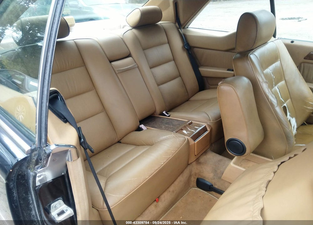 1990 MERCEDES-BENZ 300 CE VIN: WDBEA51D2LB120052