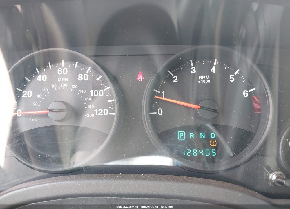 2014 JEEP COMPASS VIN: 1C4NJCBA4ED811987