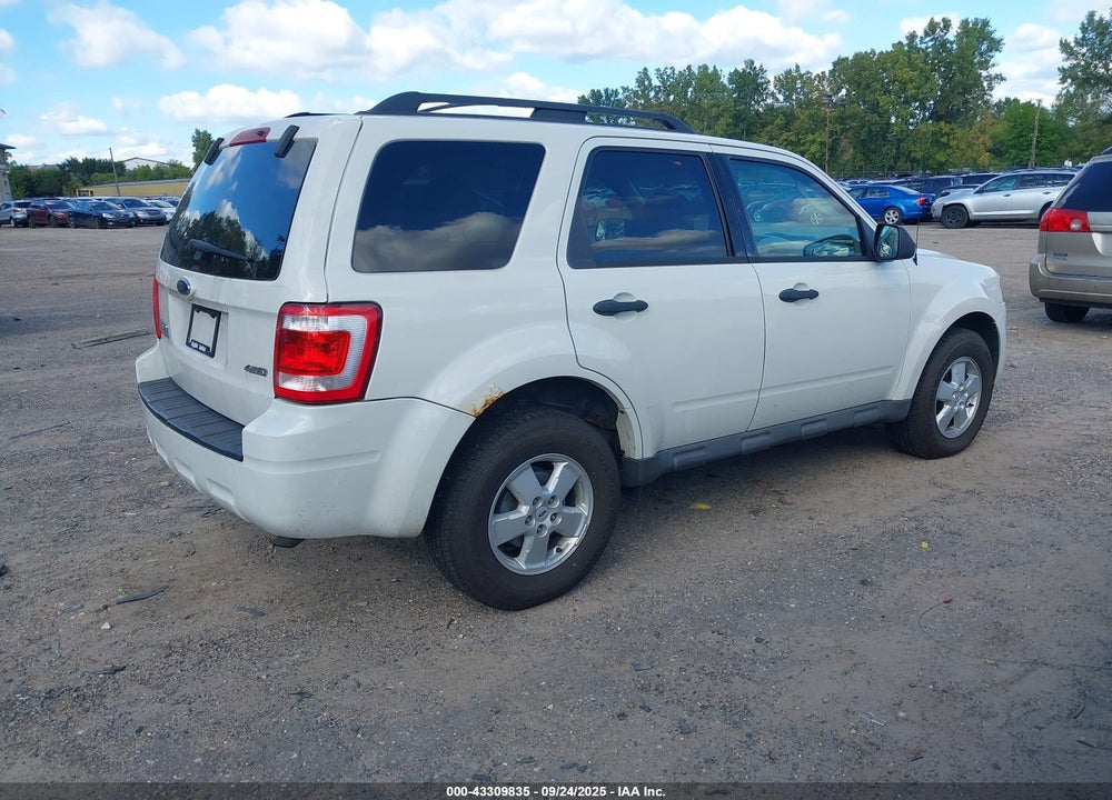 2009 FORD ESCAPE XLT VIN: 1FMCU93G29KB01536