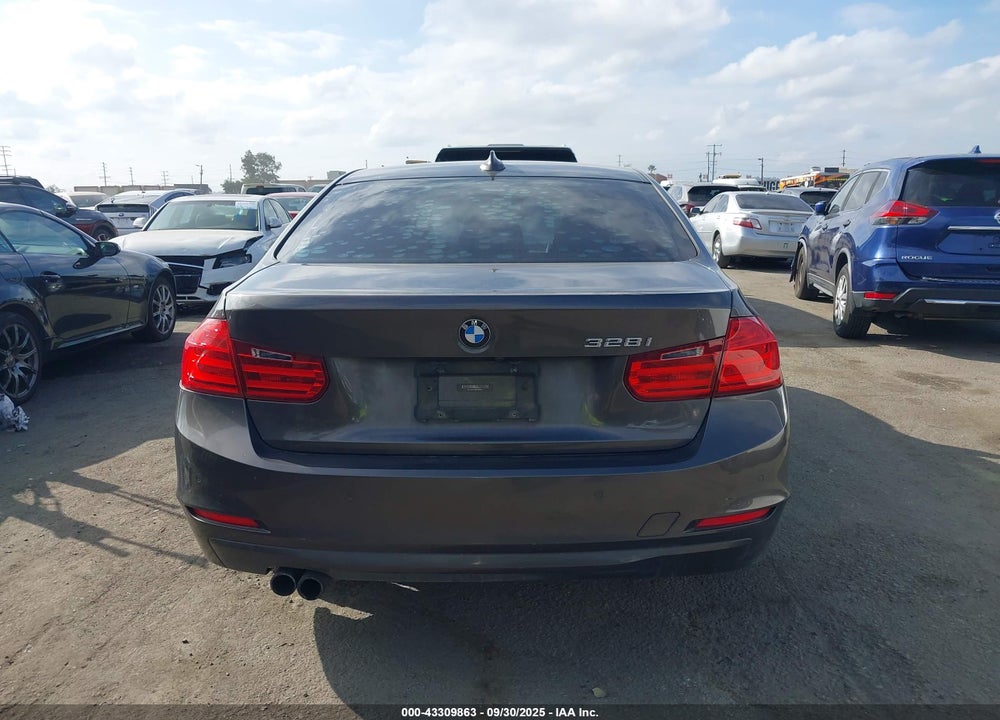 2014 BMW 3 SERIES VIN: WBA3A5C56EP600435