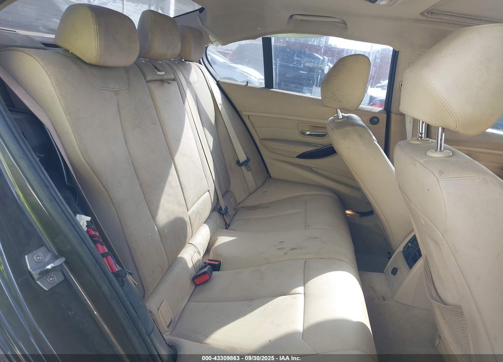 2014 BMW 3 SERIES VIN: WBA3A5C56EP600435