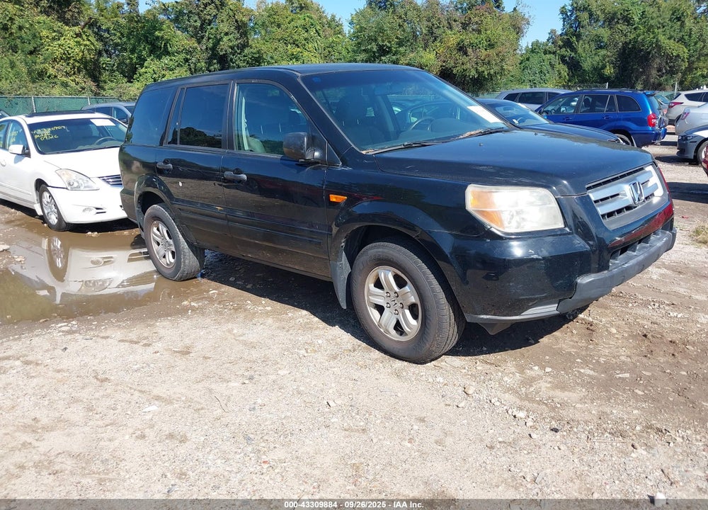 2007 HONDA PILOT LX VIN: 2HKYF18137H512076