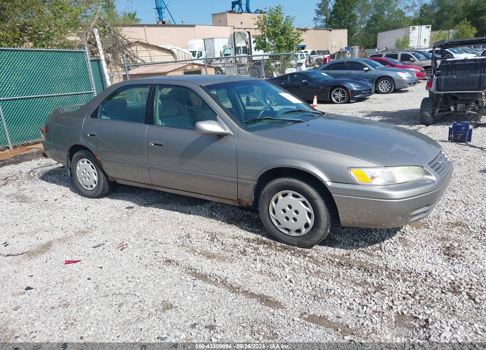 1998 TOYOTA CAMRY LE VIN: 4T1BG22KXWU220693
