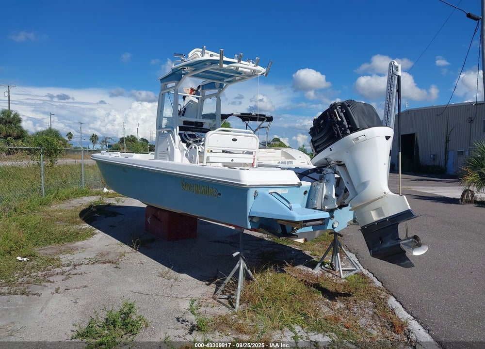 2017 EVERGLADES N/A VIN: RJDJ0733G617