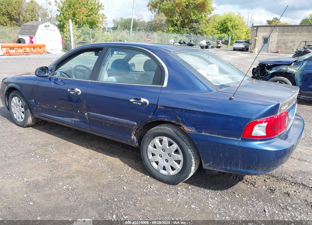 2004 KIA OPTIMA EX/LX VIN: KNAGD126645308208