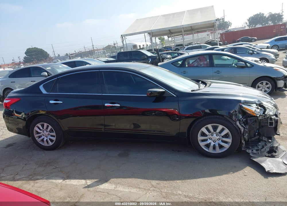 2017 NISSAN ALTIMA VIN: 1N4AL3AP8HN319658