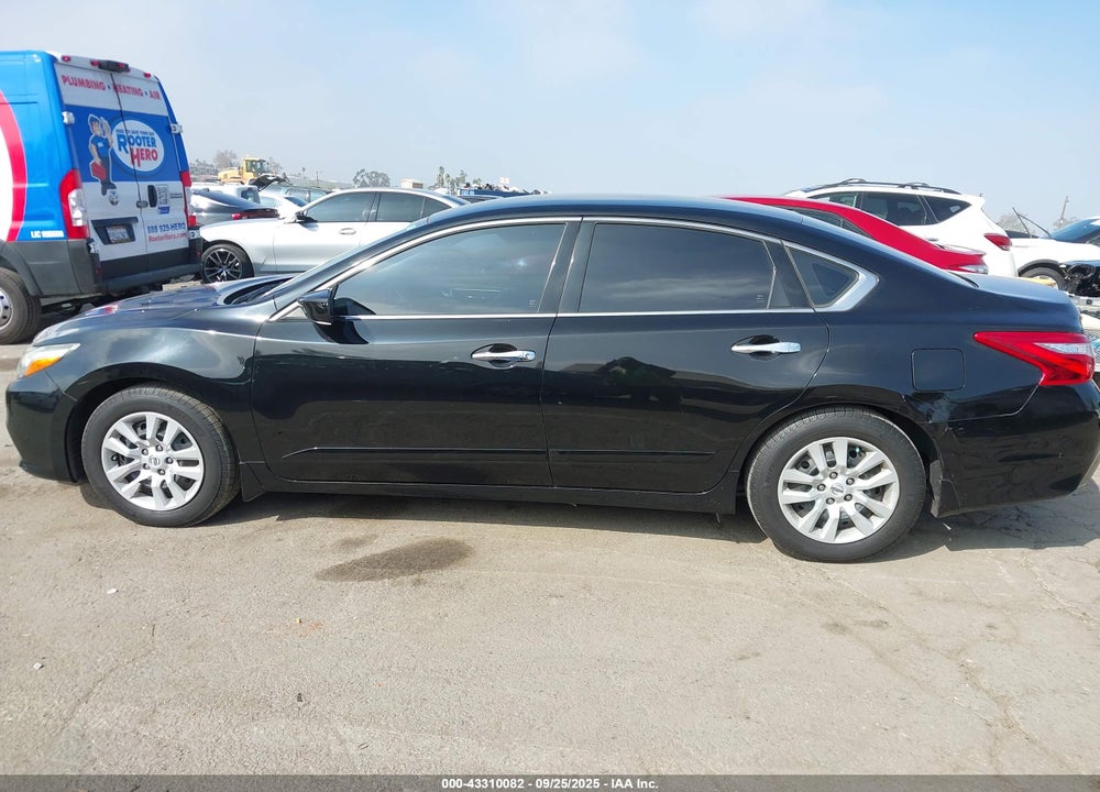 2017 NISSAN ALTIMA VIN: 1N4AL3AP8HN319658