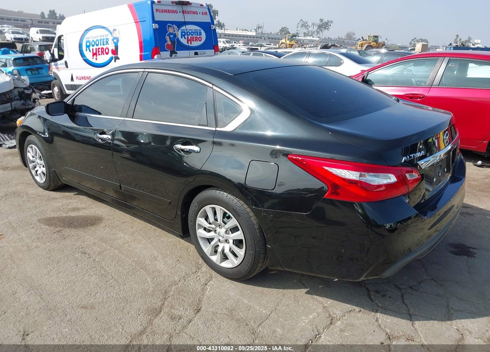 2017 NISSAN ALTIMA VIN: 1N4AL3AP8HN319658
