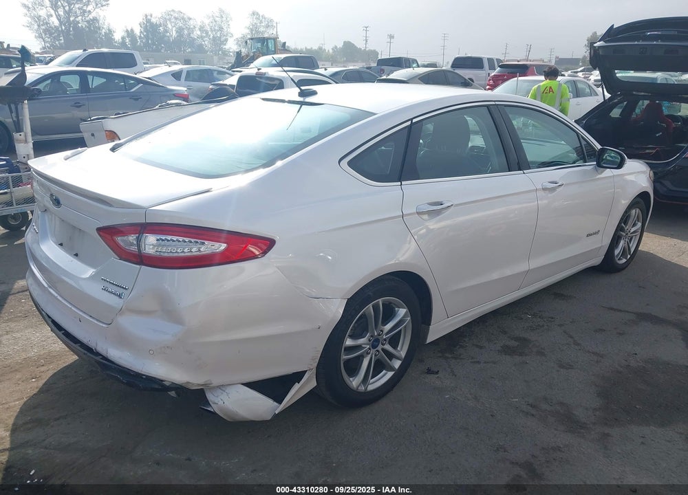 2016 FORD FUSION VIN: 3FA6P0RU7GR384449