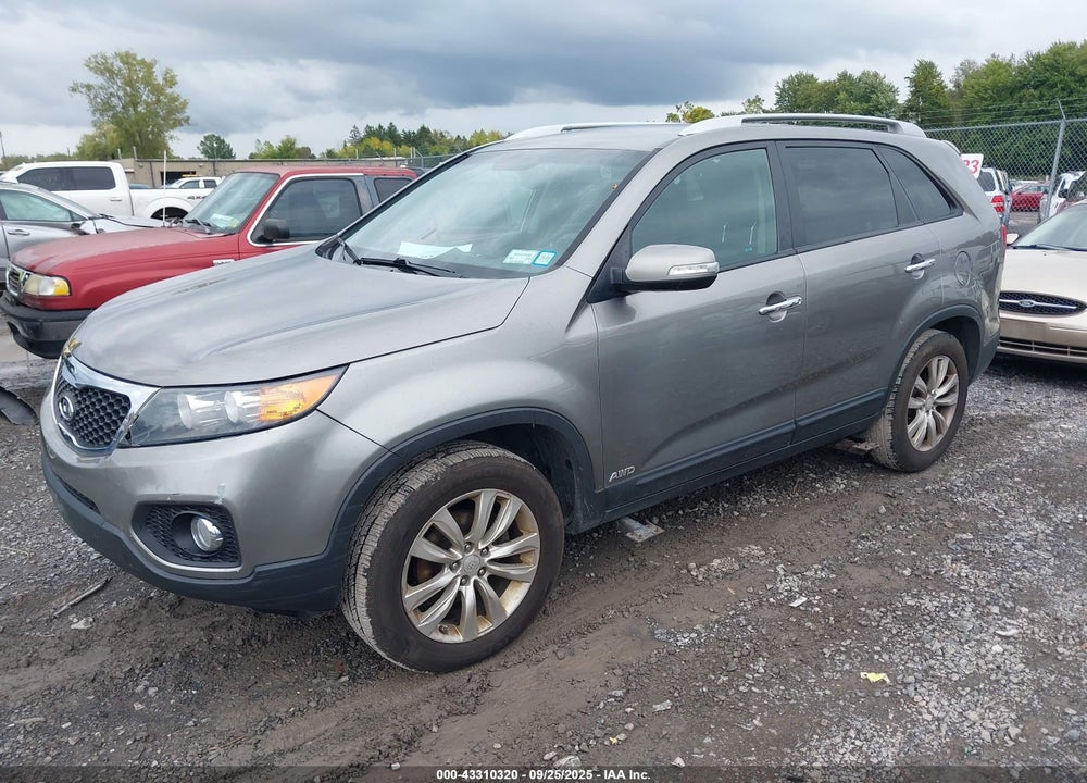 2011 KIA SORENTO VIN: 5XYKUDA14BG005906