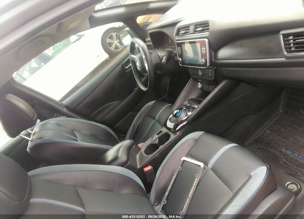 2021 NISSAN LEAF VIN: 1N4BZ1DV6MC552042