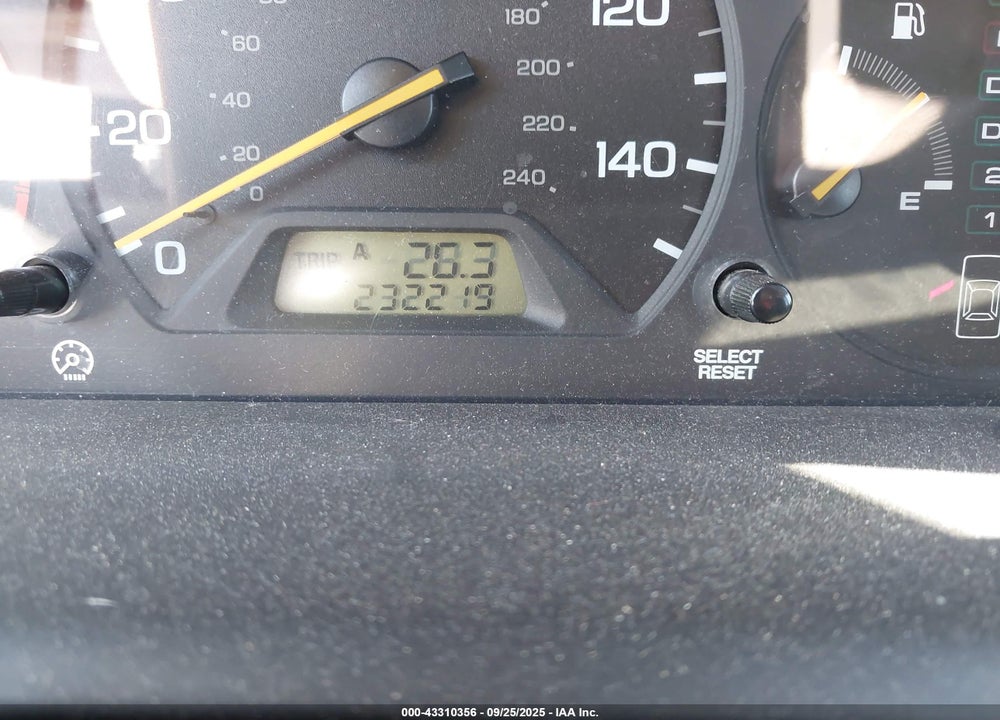2001 HONDA ACCORD 3.0 EX VIN: 1HGCG16561A056524
