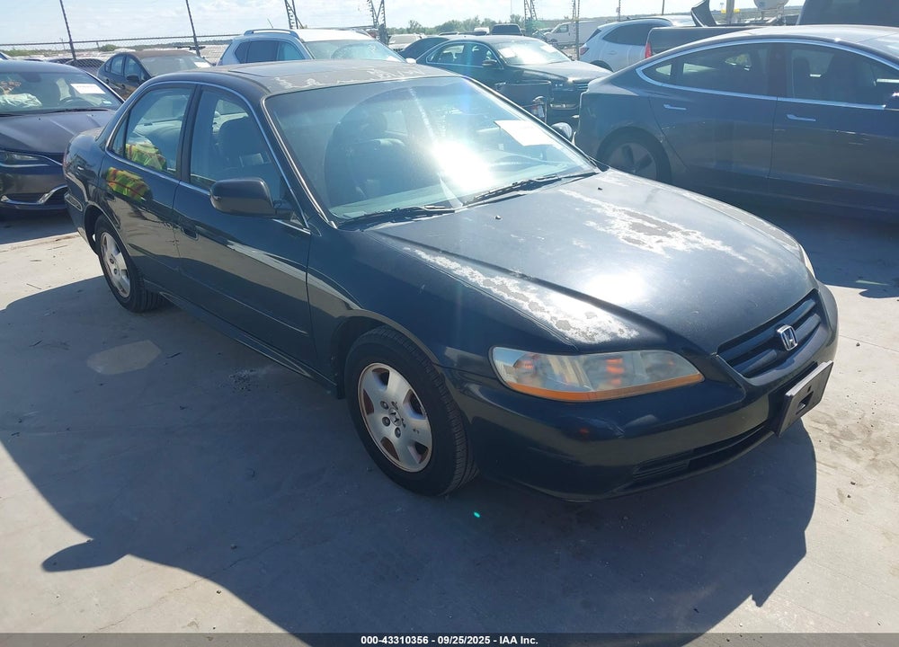 2001 HONDA ACCORD 3.0 EX VIN: 1HGCG16561A056524