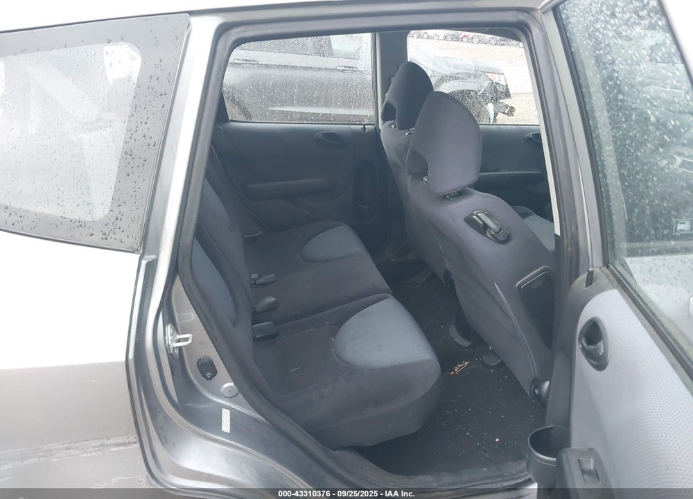 2007 HONDA FIT VIN: JHMGD38417S013512