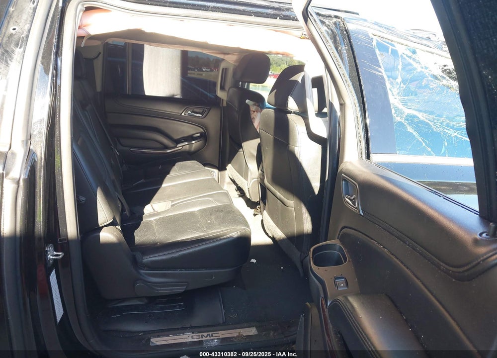 2019 GMC YUKON XL VIN: 1GKS1GKC5KR386391