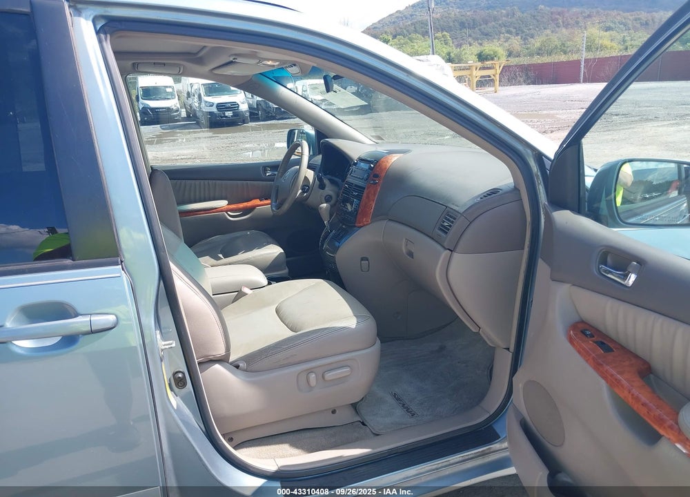 2007 TOYOTA SIENNA XLE VIN: 5TDZK22C87S013879
